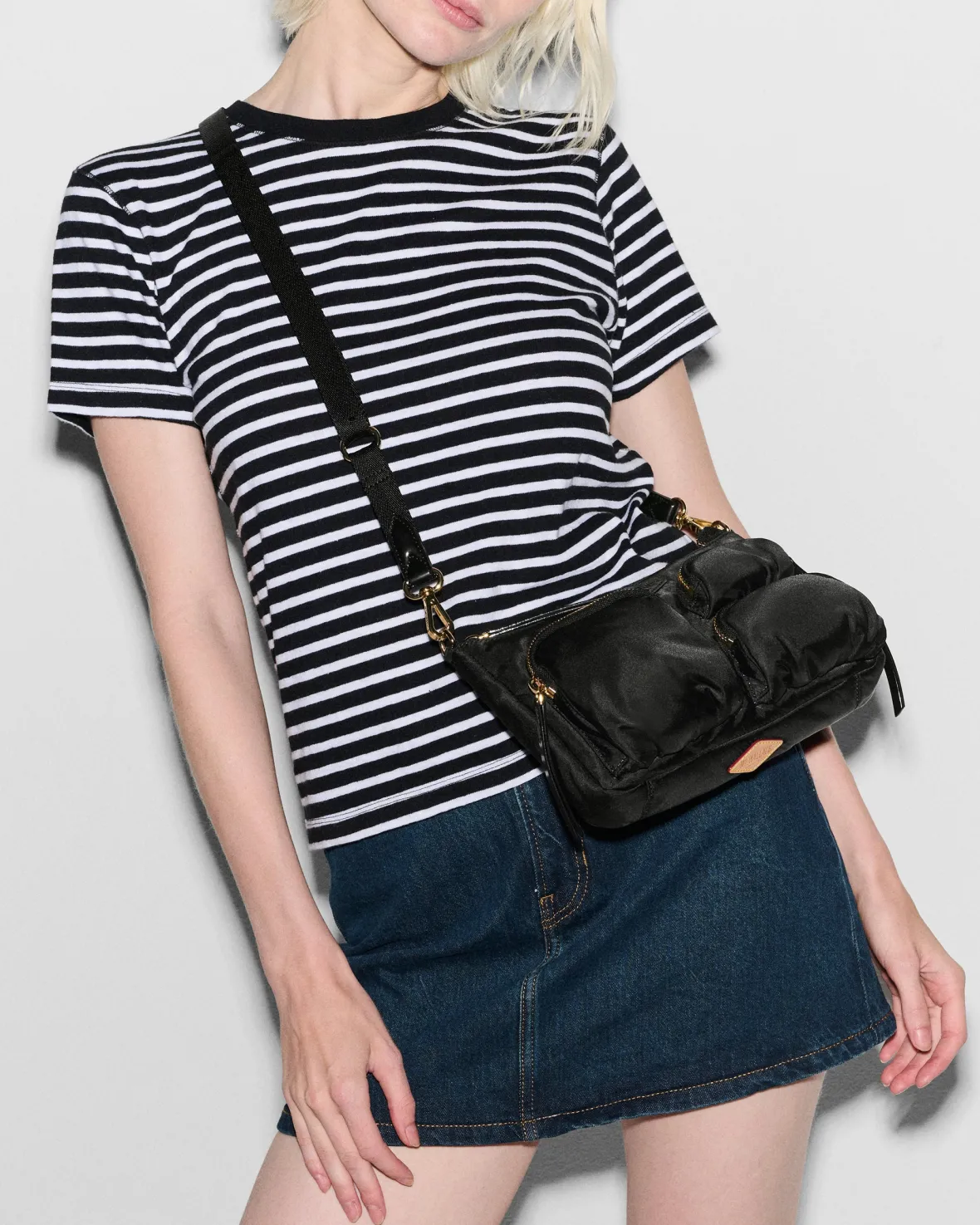 Chelsea|Shoulders<MZ Wallace Chelsea Petite Shoulder Black