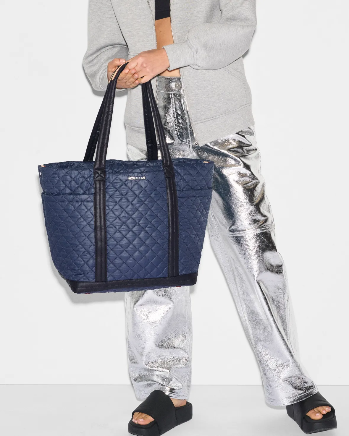 Metro|Baby<MZ Wallace Large Empire Tote Navy/BlackColorBlock